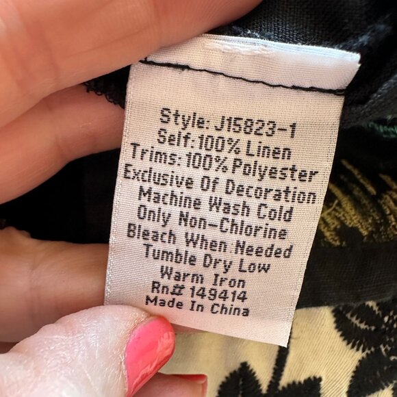 Johnny Was Maisie Easy V Neck Top Womens Size M Heavily Embroidered Linen Boho - Picture 10 of 11